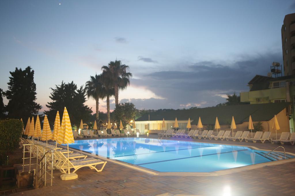 Incekum Su Hotel Avsallar Esterno foto